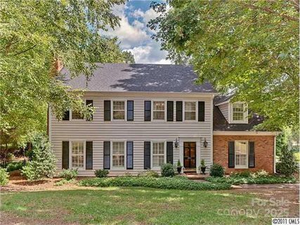 Previously sold for $905,000