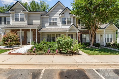 7504 Petrea Lane sold home in The Landing At Hickory Grove, Charlotte, NC