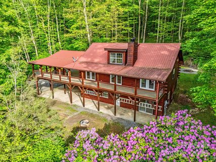 287 Sara Ridge Road sold home in Woodstream, Waynesville, NC