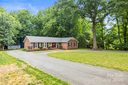 8938 Glencroft Road sold home in Mint Hill, SC