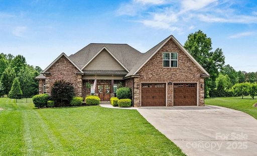 5163 Meadow Park Lane sold home in Abernethy Park, Hickory, NC