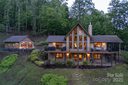 268 Trappers Run Drive sold home in Burnsville, SC