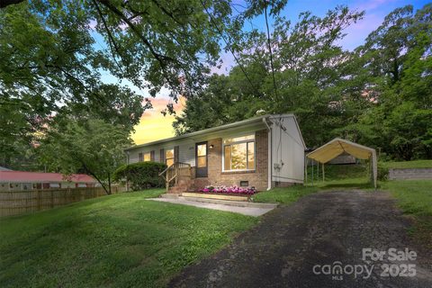 1075 Parkview Drive sold home in Green Acres, Gastonia, NC