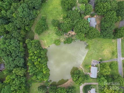6339 Farmlake Drive