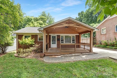 1734 Seifert Circle