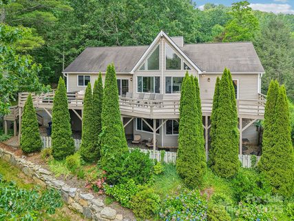 66 Surrey Run sold home in Hidden Valley Farms, Asheville, NC