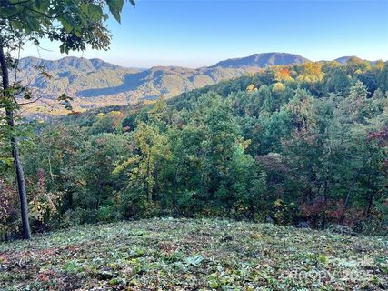 1591 Creston Drive active home in Creston, Black Mountain, NC