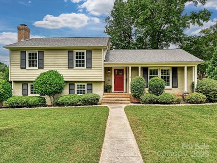 6325 Hazelton Drive sold home in Fairmeadows, Charlotte, NC