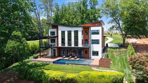 5930 Midsomer Road sold home in The Vineyards, Charlotte, NC