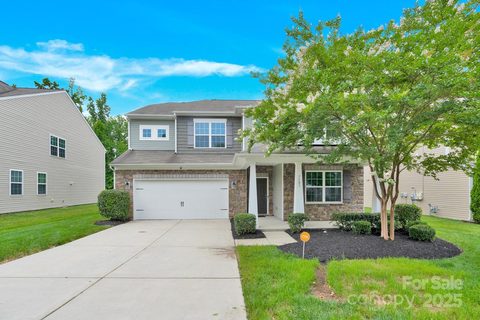 7101 Agnew Drive sold home in Victoria At Aberdeen, Charlotte, NC