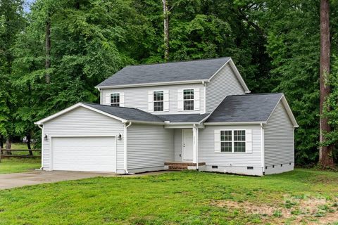 2025 Slater Road sold home in Sunset Park, Charlotte, NC