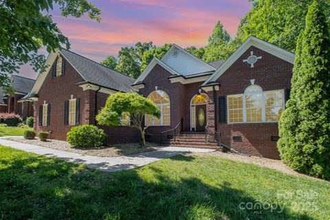 3917 Erskine Woods Drive sold home in Erskine Woods, Bessemer City, NC
