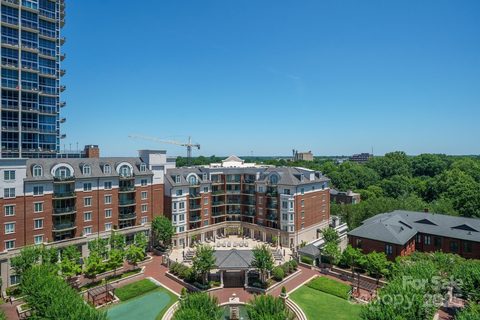 300 W 5th Street sold home in Fifth And Poplar, Charlotte, NC