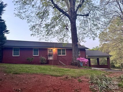 3500 Eller Drive sold home in Country Club Hills, Newton, NC