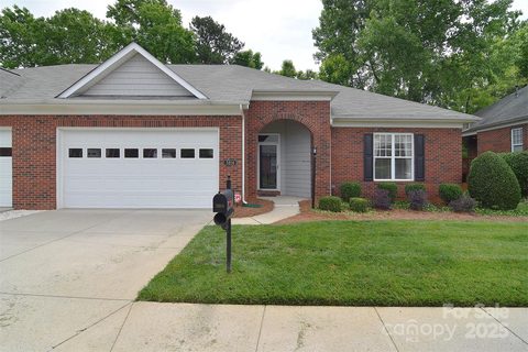 3814 Misty Glen Court sold townhome in Mint Lake Village, Matthews, NC