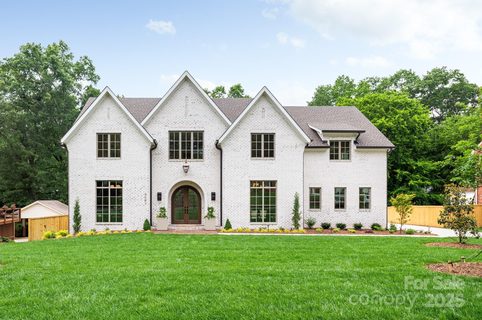 5127 Lansing Drive