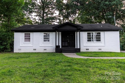 901 Echo Glen Road sold home in Echo Glen, Charlotte, NC