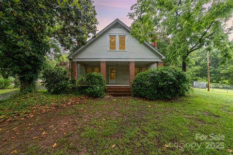 520 Eastwood Park Circle sold home in Eastwood Park, Albemarle, NC