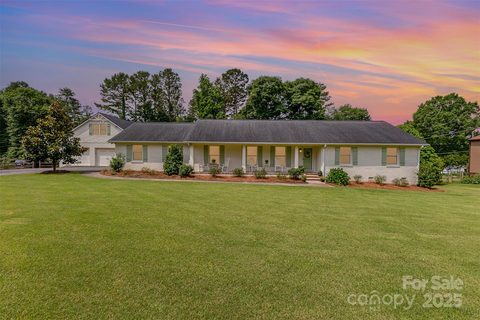 309 Ogden Drive sold home in Farmwood, Gastonia, NC