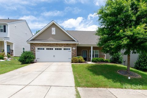 679 Cape Fear Street sold home in Pecan Ridge, Fort Mill, SC