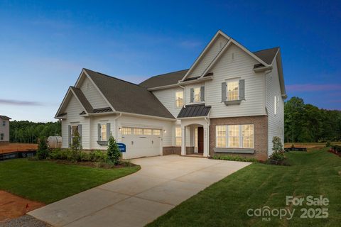 13648 Glennmayes Road sold home in Coventry Glen, Huntersville, NC