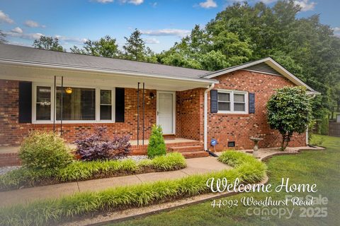 44092 Woodhurst Road sold home in Highland Acres, New London, NC