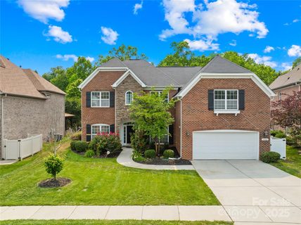 8460 Fairgreen Avenue sold home in Barrington, Waxhaw, NC
