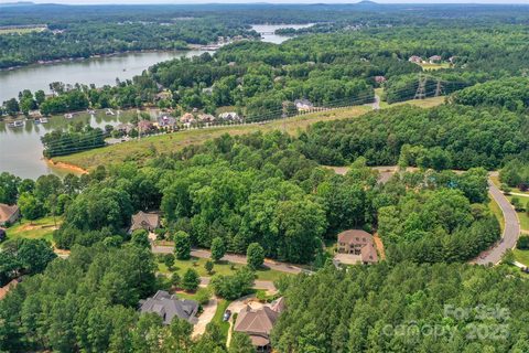 5128 Watermead Lane active lot in Reflection Pointe, Belmont, NC