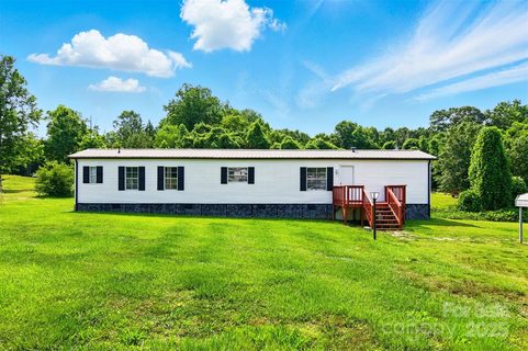 1016 S D Avenue sold home in Glenwood Acres, Maiden, NC
