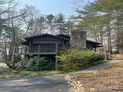 218 Pheasant Run sold home in Teneriffe, Hendersonville, NC