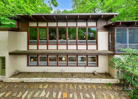 21 Rhododendron Road sold home in Christmount, Black Mountain, NC