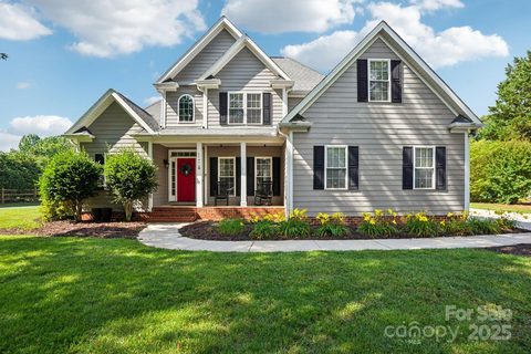 175 Turnberry Lane sold home in St Andrews Village, Mooresville, NC