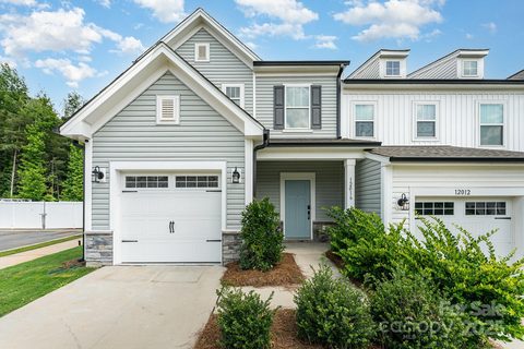 12016 Basking Drive sold townhome in The Landings At Catawba River, Charlotte, NC