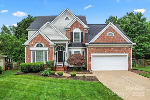 6632 Hawksnest Drive
