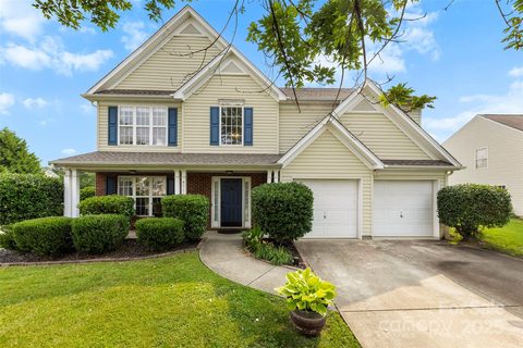 4612 Maple Crest Place