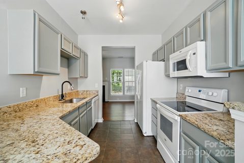 10867 Garden Oaks Lane sold home in Garden Oaks, Charlotte, NC