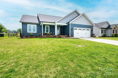 201 S 5th Avenue sold home in Temple Heights, Maiden, NC