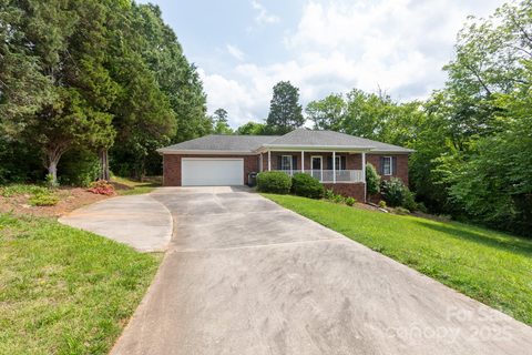 328 Burrage Road sold home in Overbrook, Concord, NC