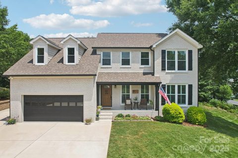 207 Spaniel Drive sold home in Hunters Pointe, Concord, NC
