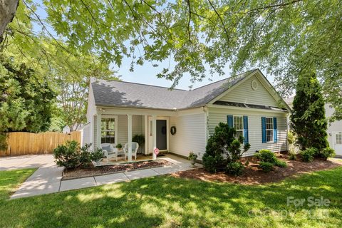 10621 Glenmac Road