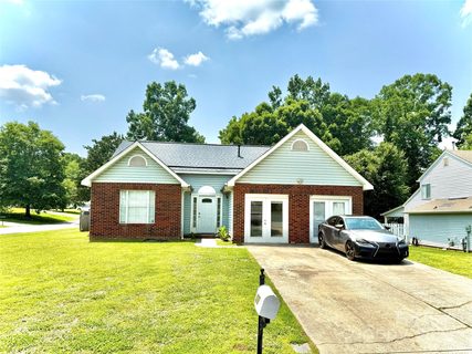 5728 Rocbridge Lane sold home in McGregor Downs, Charlotte, NC