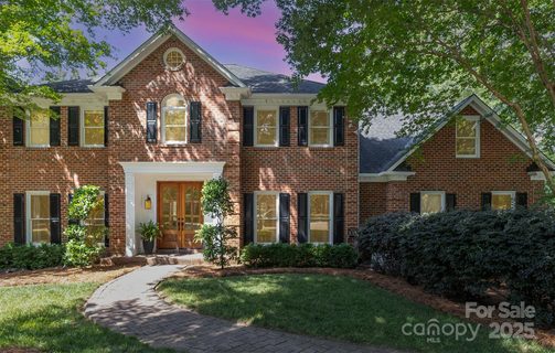 905 Mangionne Drive sold home in Mallory Manor, Matthews, NC