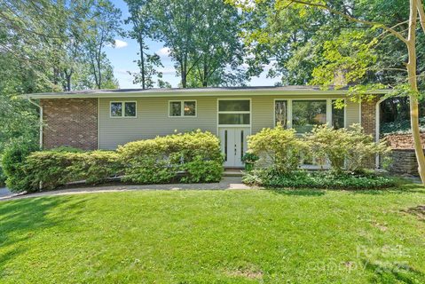 6 Willow Road sold home in Forest Park, Asheville, NC