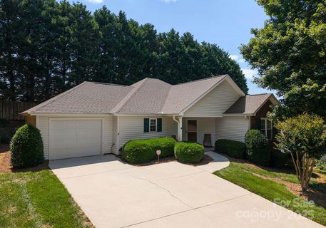 110 Whitehall Drive sold home in The Villages At Oak Tree, Mooresville, NC