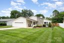 9319 Chislehurst Road sold home in Mint Hill, SC