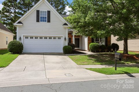 13247 Eastfield Village Lane sold home in Eastfield Village, Charlotte, NC