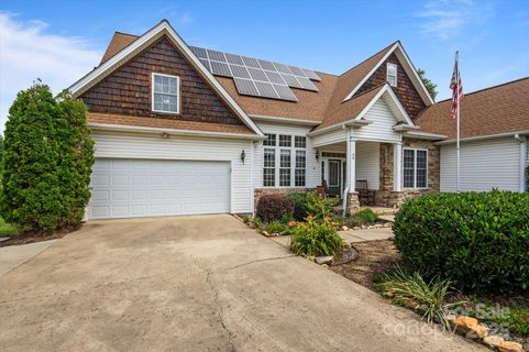 30 Linn Garden Lane sold home in Kortlinn Farms, Swannanoa, NC