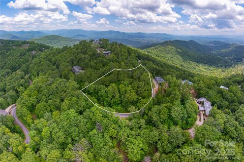 152 Skycliff Drive sold home in Wildcat Cliffs, Asheville, NC