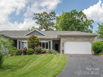 12 Country Meadows Lane sold condo in Country Meadows, Hendersonville, NC