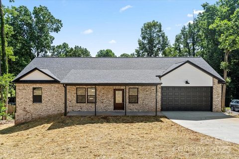 5526 Brookwood Lane sold home in Woodridge, Hickory, NC